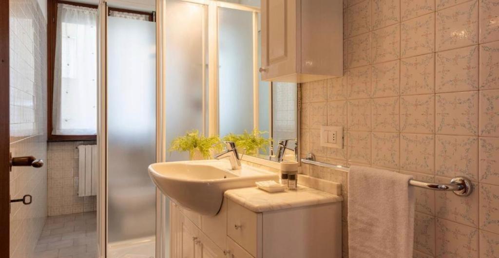 Como Diamond Apartment Lipomo Bagian luar foto