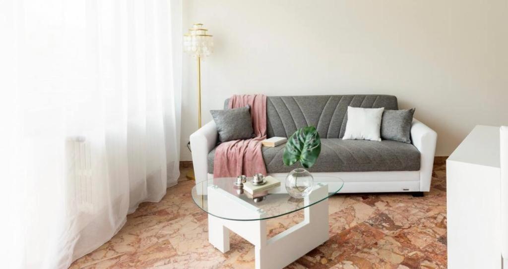 Como Diamond Apartment Lipomo Bagian luar foto